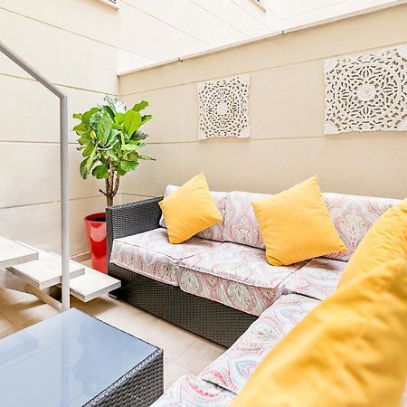 Maba/Private Backyard/Walk To Downtown/Large Smart Tv Malaga Exterior photo