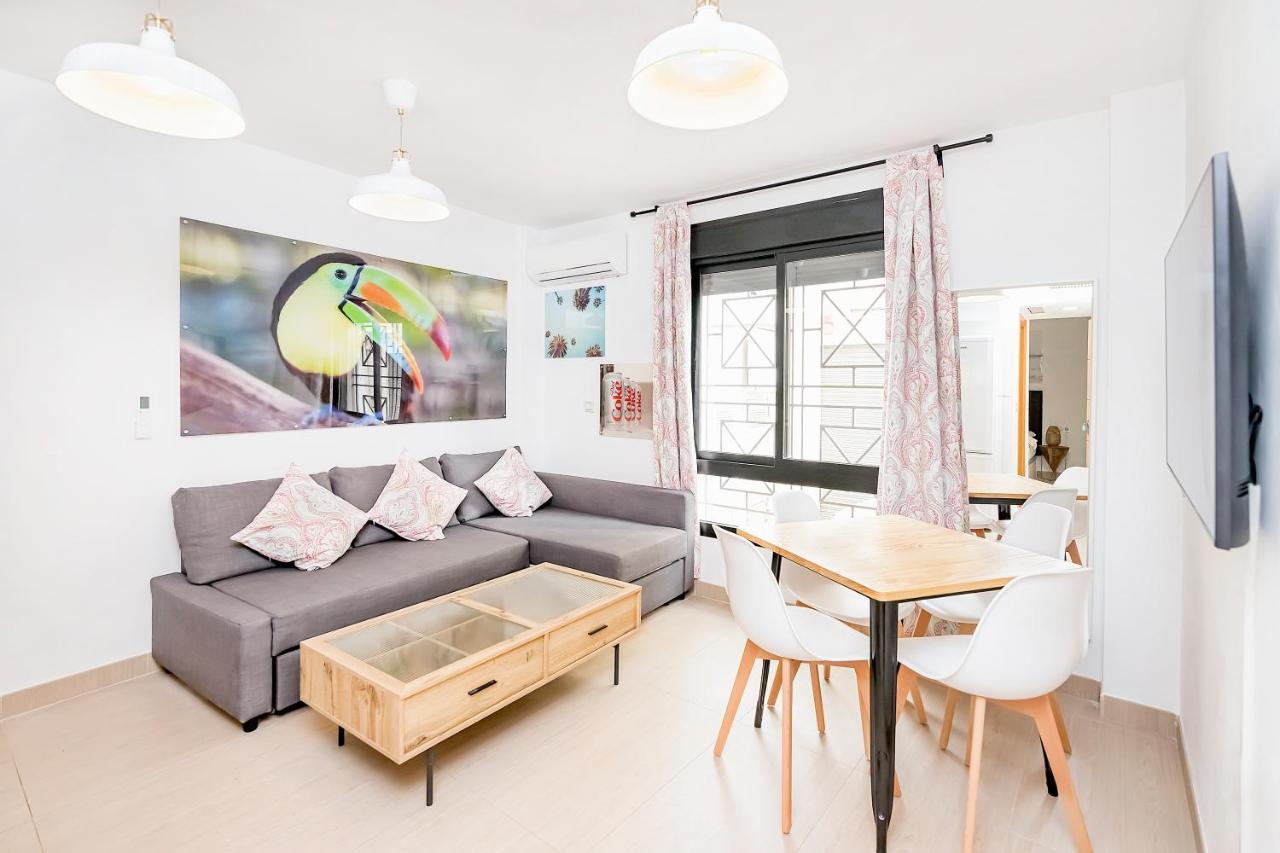 Maba/Private Backyard/Walk To Downtown/Large Smart Tv Malaga Exterior photo